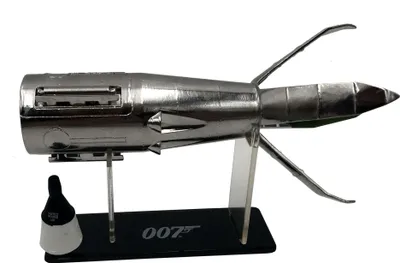 Obrázek produktu pro James Bond Mini replika Bird One 6 cm