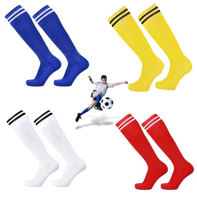 Imagen del producto de 4 pares de calcetines de fútbol para niños: antideslizantes, transpirables, en colores azul, blanco, rojo y amarillo