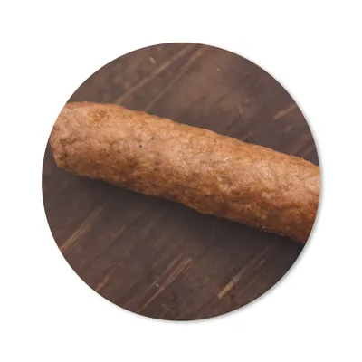 Produktbild von MuchoWow® Mauspad Mousepad Ein leckerer Frikandel auf einem hölzernen Hintergrund 50x50 cm - Mousepads - Maus Mat - Pad - Mausunterlage - Vinyl