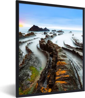 Produktbild von MuchoWow® Gerahmtes Poster Nebel - Felsen - Wasser - Natur 60x80 cm - Poster mit Schwarzem Bilderrahmen Wandposter Rahmen Foto Bilder - Premium - Wanddeko Wohnzimmer