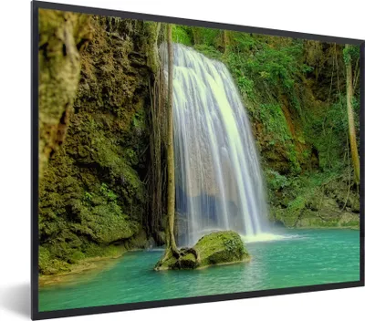 Produktbild von MuchoWow® Gerahmtes Poster Ein Wasserfall an einem See im Erawan-Nationalpark, Thailand 80x60 cm - Poster mit Schwarzem Bilderrahmen Wandposter Rahmen Foto Bilder - Schwarzem - Mit Gestell