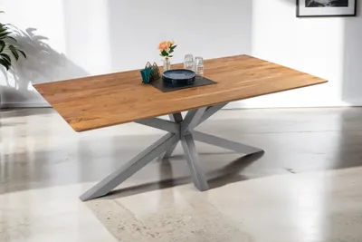 Produktbild von Esstisch 180 x 90 cm Dean, Massivholztisch Eiche, Schweizer Kante, Esszimmertisch mit Spider-Gestell aus Metall Silber, pflegeleichter Holztisch