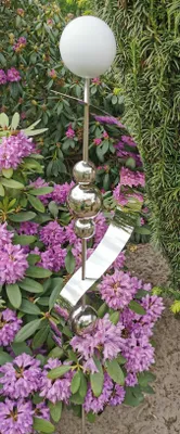 Produktbild von Skulptur Merkur weiß matt gebürstet Edelstahl 150 cm Beetstecker Gartenstecker Rosenkugel