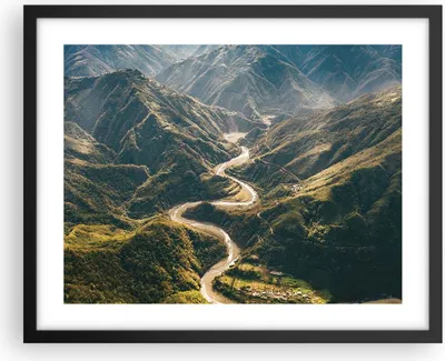 Produktbild von Gerahmtes Poster - Schwarzer Rahmen - Berge Weg Wald - 50x40 cm - Wand Bild - Wanddeko - Wandbilder - Kunstposter - Wandposter - Bilderrahmen - Bilder - Kunstdruck - Wanddekoration - P2BAA50x40-4700