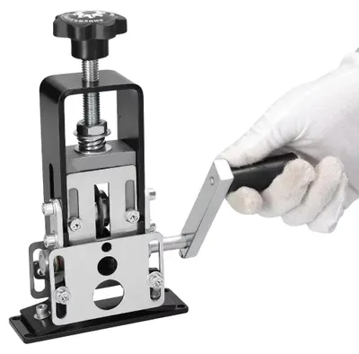 Image de Pince à dénuder, compatible manuelle et électrique, construction en acier inoxydable, argent