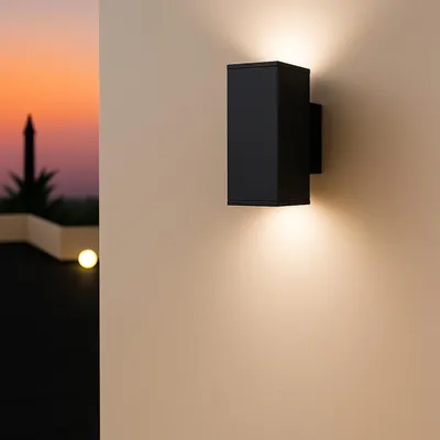 Produktbild von MeLiTec LED-Wandleuchte, Außenleuchte modern, eckig, Up-and-Down-Licht, Wandlampe aus Edelstahl, Außenlampe aus Metall Farbe: Schwarz