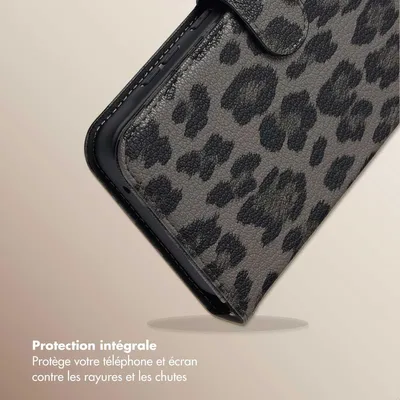 Image de Bibliothèque Selencia Sabi avec impression de panthère pour le Samsung Galaxy A35 - Noir minuit