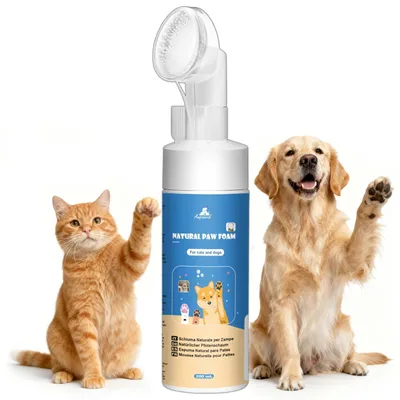 Immagine prodotto di Schiuma detergente per zampe di cani e gatti, senza risciacquo