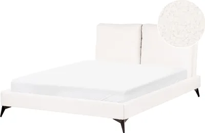 Produktbild von BELIANI Polsterbett Cremeweiß Bouclé mit Lattenrost 140 x 200 cm Hohes Kopfteil Schwarze Metallfüße Modernes Design Schlafzimmer Ausstattung Möbel