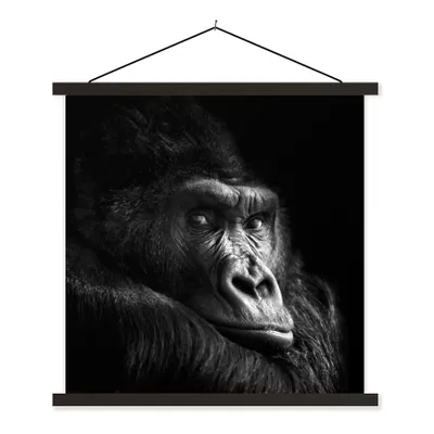 Produktbild von MuchoWow® Textilposter Gorilla - Affe - Schwarz - Weiß - Porträt 60x60 cm mit schwarzem Rahmen - Posteraufhänger