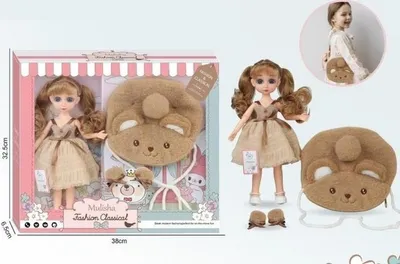 Produktbild von Lalka, 30 cm groß, mit einer Umhängetasche in Form eines Bären und Haarschmuck-Accessoires
