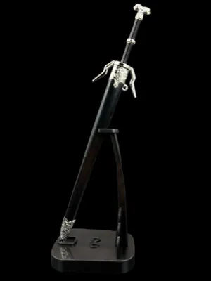 Imagen del producto de Abrelatas en forma de espada Geralt, con funda, 22 cm. Regalo de fantasía, metal, con soporte y caja de regalo. Modelo KW1040