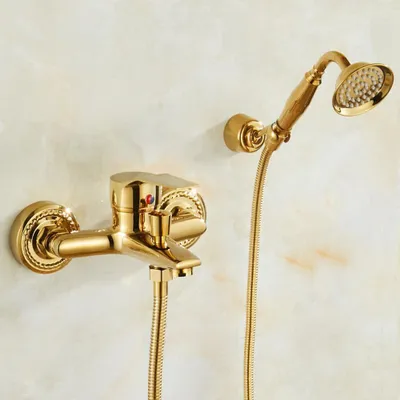 Goldene Wand-Badarmatur mit Handbrause, Messing, 1-Griff