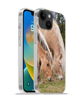 Produktbild von MuchoWow® Handyhülle Schutzhülle Hülle für Apple iPhone 14 - Softcase Zwei grasende Fjordpferde auf einer Wiese Silikon Softcase Handy Hülle - Mobiltelefonhülle