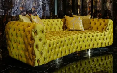 Produktbild von Casa Padrino Luxus Chesterfield Sofa Gelb / Silber 270 x 98 x H. 78 cm - Modernes Wohnzimmer Sofa - Chesterfield Wohnzimmer Möbel - Luxus Kollektion