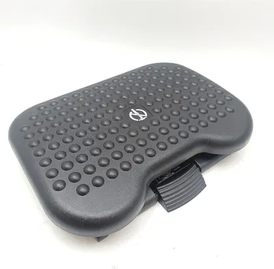 Produktbild von Acropaq Fußstütze Bürozubehör Schreibtisch mit Anti Rutsch und 3 Höhenverstellung Ergonomisch bequem
