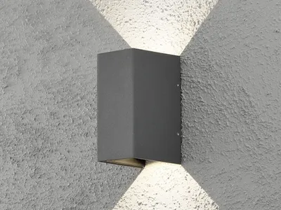 Produktbild von Konstsmide Cremona anthrazitfarben lackiertes Aluminium, klares Acrylglas, individuell verstellbarer Lichtsaustritt 7940-370