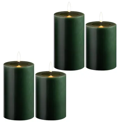 Obrázok produktu pre Sada 4 LED sviečok s efektom blikotajúceho plameňa, s povrchom imitujúcim skutočný vosk, zelená farba, priemer 7,5 cm, 2 kusy výšky 12,5 cm, 2 kusy výšky 10 cm. LED sviečky s funkciou časovača, vyžadujú 2 batérie AA. LED sviečky s povrchom imitujúcim skutočný vosk, teplá biela farba