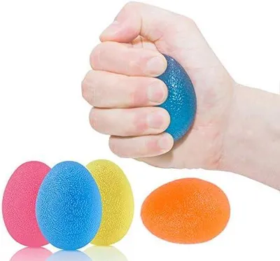 Produktbild von Handtrainer Set von 4, gummierte Griffbälle, 5 cm Durchmesser, verschiedene Widerstände, für Handtraining