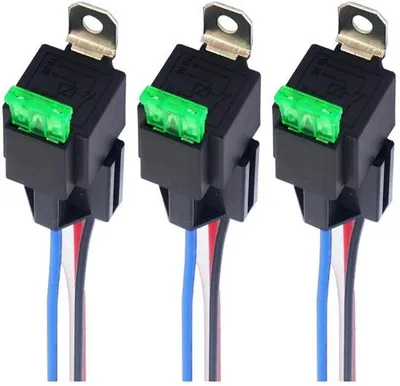 Produktbild von 12V 30A Relais mit Flachzündsicherung und Kabelbaum für Auto