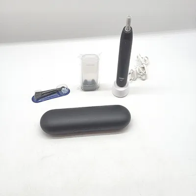 Produktbild von Oral B Elektrische Zahnbürste Zahnpflege iO 2 Schwarze für Erwachsene Reinigung