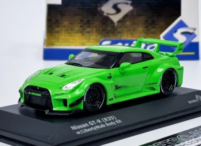 Zdjęcie produktu dla Nissan GTR35 LBWK Silhouette 2020 Acid Green - SOLIDO 1:43