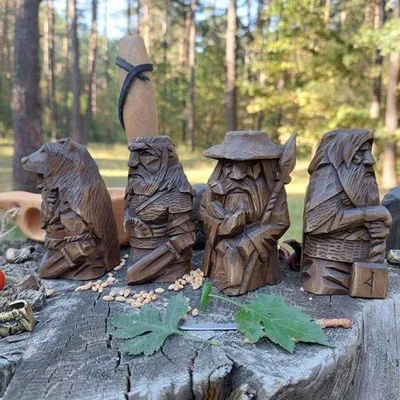 Obrázek produktu pro Soška severského boha – vikingská socha – dekorace do kanceláře nebo na zahradu – realistické detaily – 30 cm – hnědá