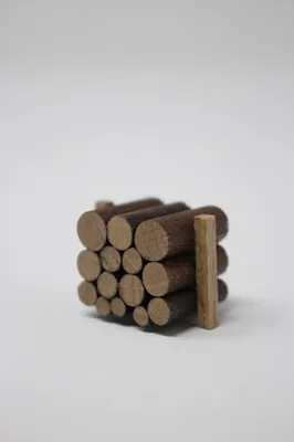 Immagine prodotto di Figura in miniatura in legno altezza 2 cm NUOVO