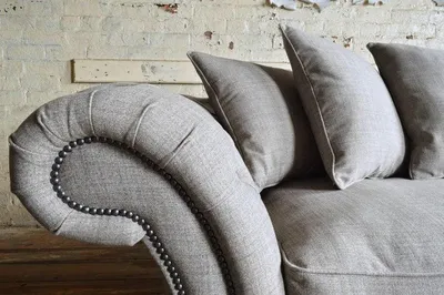 Produktbild von XXL Sofa 3 Sitzer Couch Chesterfield Polster Sitz Garnitur Leder Textil Hellgrau