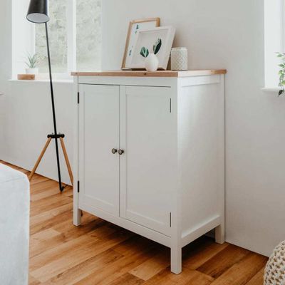 Finori Kommode Bergen 1 Weiß und Handwerkliche Eiche
