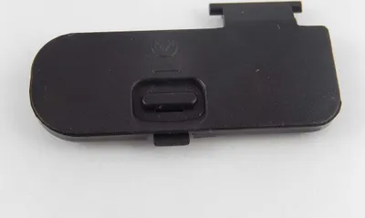 Produktbild von vhbw Akkudeckel kompatibel mit Nikon D3200 Kamera, Batteriegriff - Abdeckung, Cover, Batteriefachdeckel