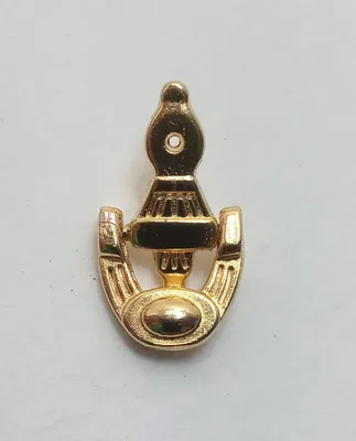 Produktbild von Miniatur Türklopfer aus Metall, goldfarbig. für 1:12 Puppenstube. 12x1,2 cm.