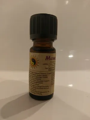 Kleine braune Flasche mit einem schwarzen Verschluss. Auf dem Etikett steht "Moschus".