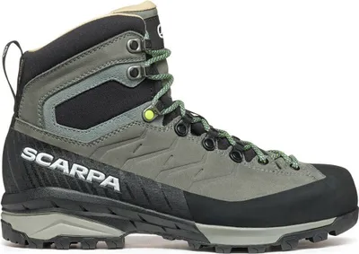 Wanderschuh für Damen "Mescalito TRK GTX Wmn" von Scarpa in Grau und Schwarz mit griffiger Sohle.