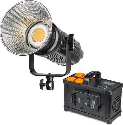Produktbild von Walimex pro Niova Plus Daylight Studioleuchte 350 W, dimmbare LED Videoleuchte, Videolicht mit Bowens-Reflektor & Soft Diffusor, Studiolicht mit COB-LED-Technologie