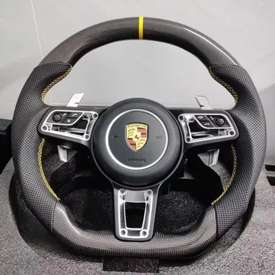 Immagine prodotto di Volante Porsche 911 (992) Rivet a 3 pulsanti in carbonio – Carbonio vero – Indicatore delle ore 12 giallo – Multifunzione – Stile Performance