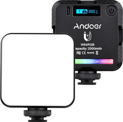 Produktbild von Andoer W64RGB Mini-RGB-LED-Videolicht Wiederaufladbare Fotografie Fuelllicht CRI95 + 2500K-9000K Dimmbar 20 Lichteffekte mit LCD-Display 3 Kaltschuhhalterungen Magnetische Rueckseite fuer Vlog Live-Streaming-Videokonferenz Produktaufnahmen