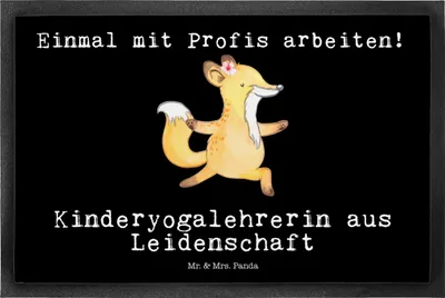 Produktbild von Mr. & Mrs. Panda Schmutzfangteppich Kinderyogalehrerin Leidenschaft 50 x 75 cm - Schwarz - Geschenk, Türvorleger, Schmutzmatte, Fussmatte, Bodenvorleger, fußmatte