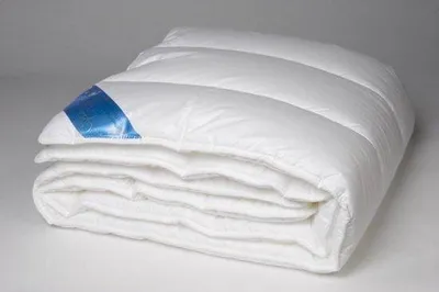 Imagen del producto de Unyqoos® Cara Comfort: Juego de sábanas para edredón – Hipoalergénico, blanco, para 2 personas (200 x 220 cm), funda 100% algodón, relleno 100% fibra hueca, 500 g/m², lavable hasta 90°C