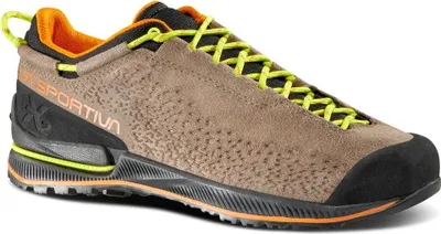 TX2 Evo Leather Zustiegsschuhe von La Sportiva in Braun mit gelben Akzenten und rutschfester Sohle.