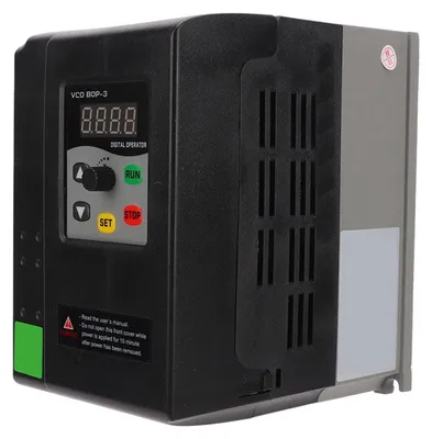 Productafbeelding van AC 380V Aandrijving - Motorbesturing - Digitale Display - 3 Fasen Ingang - Motorfrequentieomvormer - 3kW - Geschikt voor industriële toepassingen