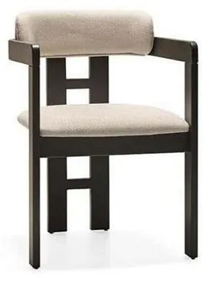 Produktbild von Eleganter brauner Stuhl aus Holz und Textil im modernen Design