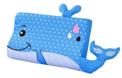 Produktbild von Kinderkissen Ergonomisch Blauwal 50x30 cm mit Bezug