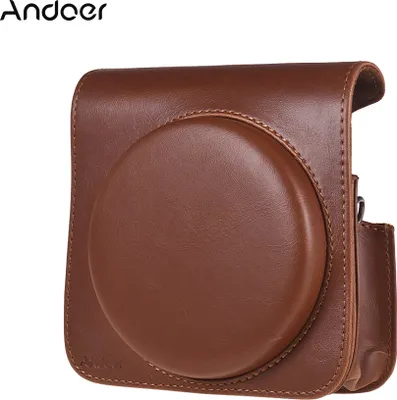 Zdjęcie produktu dla Etui ochronne Andoer zpoliuretan imitującego skórę z regulowanym paskiem na ramię do aparatu natychmiastowego Fujifilm Instax Square SQ6, kolor brązowy