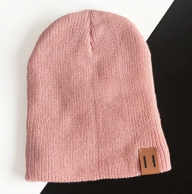 Produktbild von Einfarbige Rosa Mütze für kaltes Wetter KP12313