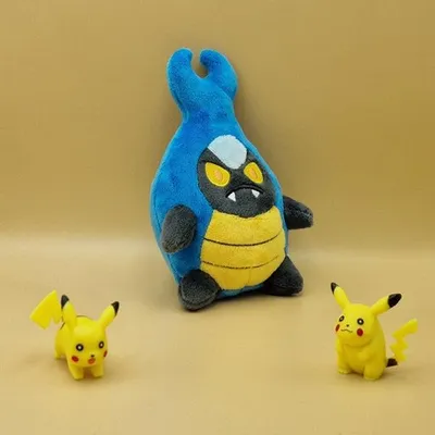 Obrázek produktu pro Pokémon Laukaps plyšák - 13 cm plyšová hračka Karrablast
