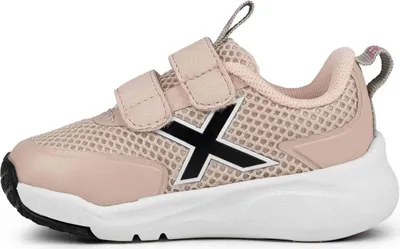 Imagen del producto de Zapatillas Munich, modelo 8445648478026, color beige, talla 20