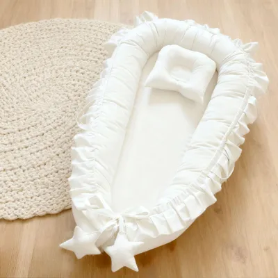 Produktbild von Babynest 85x50 cm aus Baumwolle, Schlafnest für Neugeborene, abnehmbarer Bezug, Baby Reisebett, Weiß