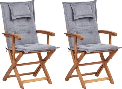Produktbild von BELIANI Gartenstuhl 2er Set Hellbraun aus Akazienholz mit Auflagen Grau Armlehnen Witterungsbeständig Modernes Design für Garten Balkon