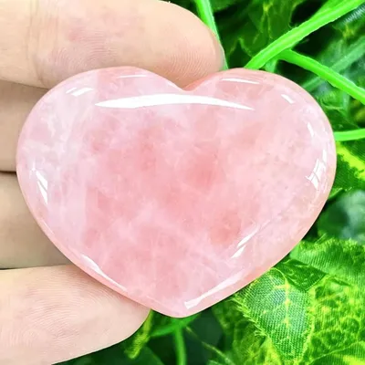 Immagine prodotto di 45 mm di quarzo rosa, pietra di cristallo a forma di cuore per il relax e l'amore
